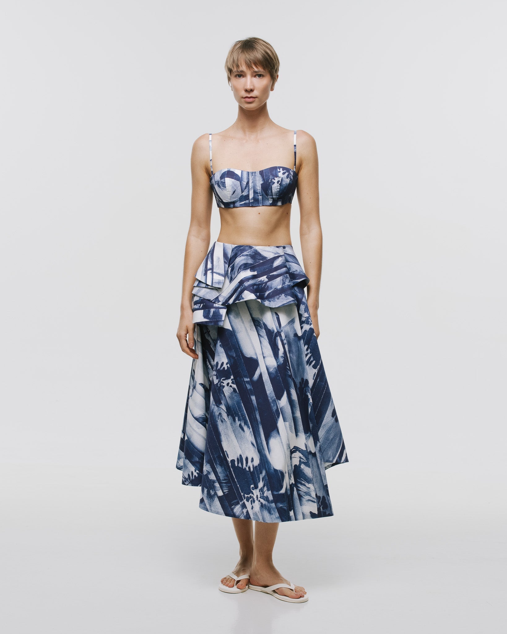 'FORMA' CROP TOP