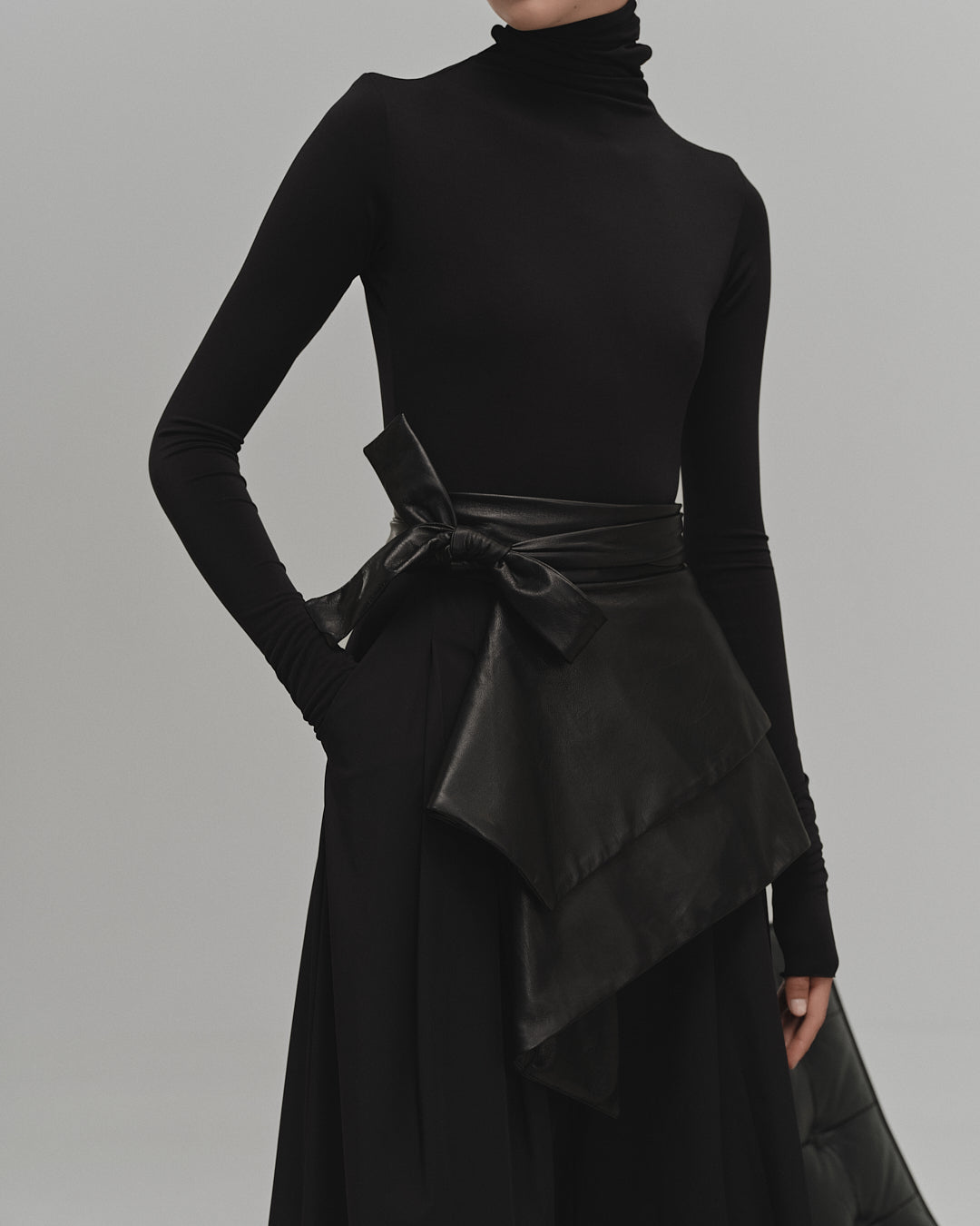 "EL MANTO" COMPLEMENT